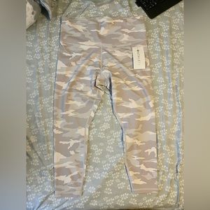 Athleta Gray Camo 7/8 tight